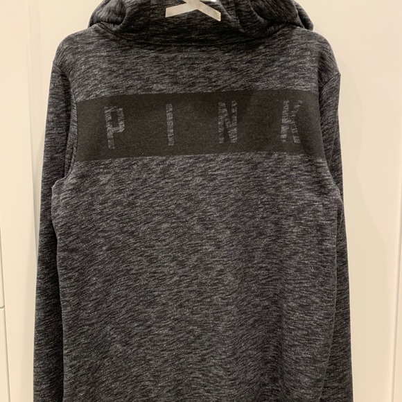 Victoria’s Secret- PINK Long sleeve hoodie - Picture 2 of 5